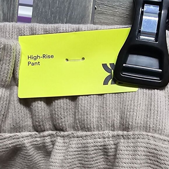 High-Rise Pant | All in motion | X Large - Picture 6 of 11